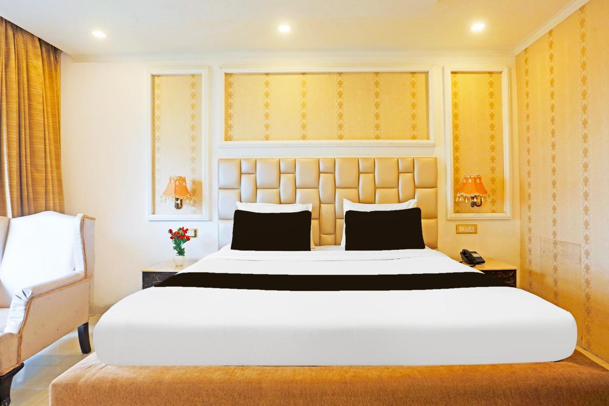 Super Townhouse Oak Dharamshala Near Maximus Mall Eksteriør bilde