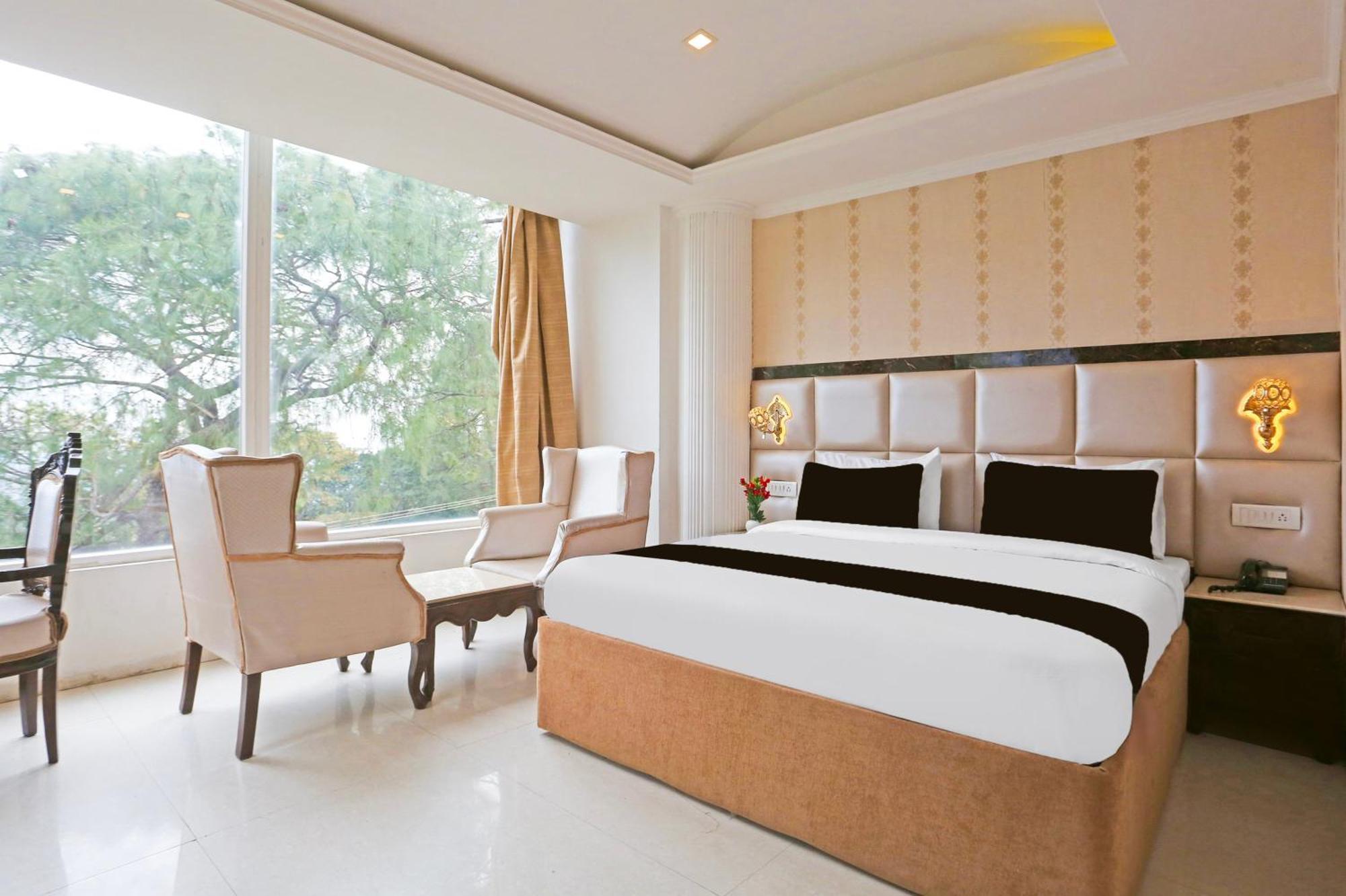 Super Townhouse Oak Dharamshala Near Maximus Mall Eksteriør bilde