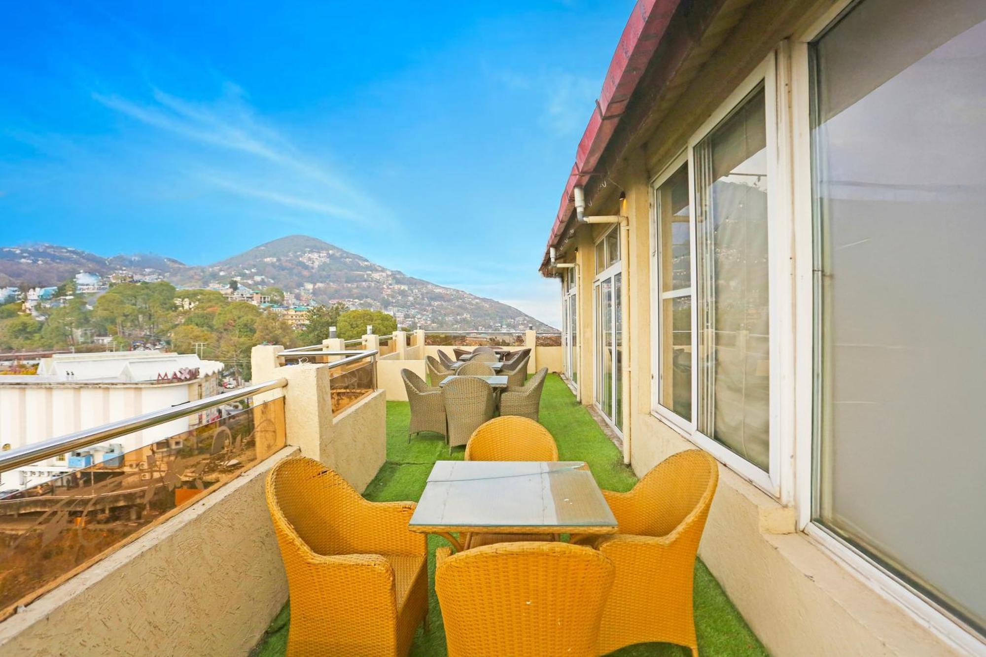 Super Townhouse Oak Dharamshala Near Maximus Mall Eksteriør bilde